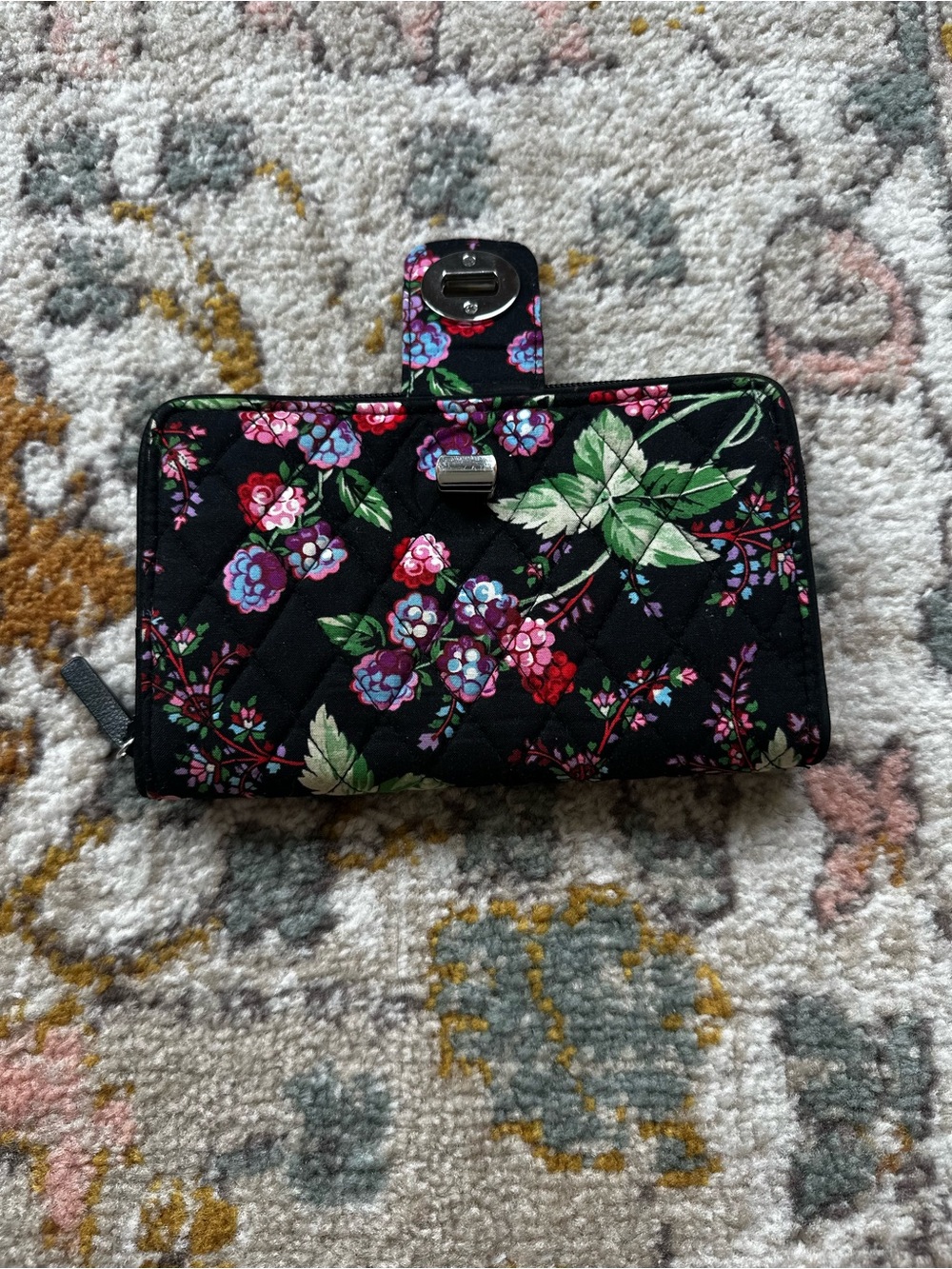 Vera Bradley Winter Berry Floral Turn Lock Wallet Retired Black - Picture 3 of 5